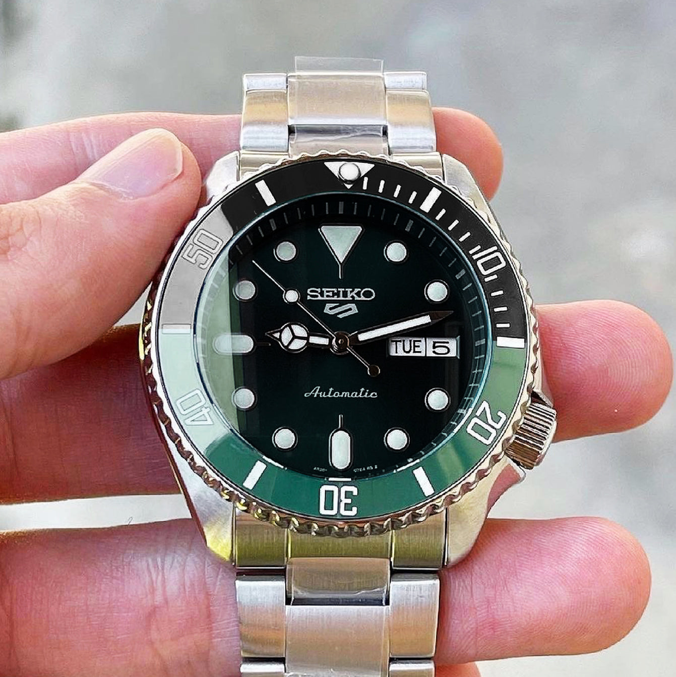 Seiko skx007 hot sale green bezel